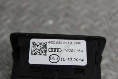 Кнопка відкриття багажника Audi Q7 (2010-2015)