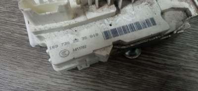 Замок двери задней правой Mercedes ML W164 (2005-2011)