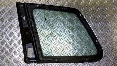 Стекло кузовное заднее правое Volkswagen Touareg (2003-2006) дорестайл