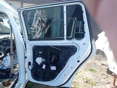 Дверь задняя правая Mercedes GL X166