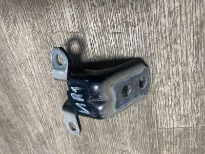 Петля Nissan Rogue 2014-2020