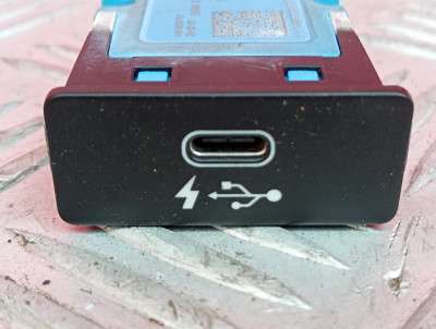 Разъем USB BMW X5 G05 (2019-2025)