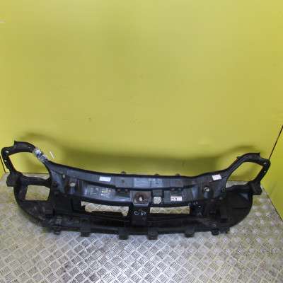 Панель передня (телевізор) Renault Trafic II, Opel Vivaro II, Nissan Primastar II (2006-2014) рестайл