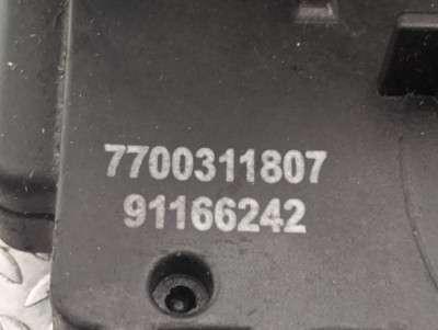 Замок дверей передньої лівої Renault Trafic II, Opel Vivaro II, Nissan Primastar II (2001-2006) дорестайл