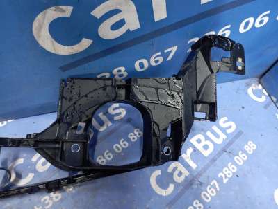 Кронштейн (крепление) крыла правый BMW X5 E70 (2010-2013) рестайл