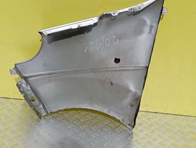 Крило переднє праве Renault Trafic II, Opel Vivaro II, Nissan Primastar II (2006-2014) рестайл