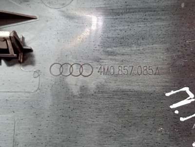 Декоративна накладка на торпедо Audi Q7 4M(2015-2020) - 3