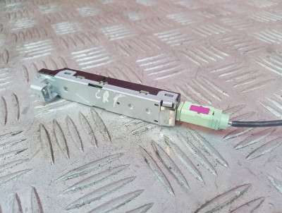 Усилитель антенны Volkswagen Touareg CR (2018-2024)