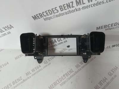 Дефлектор обдування салону центральний Mercedes ML W166 (з 2011) - 4