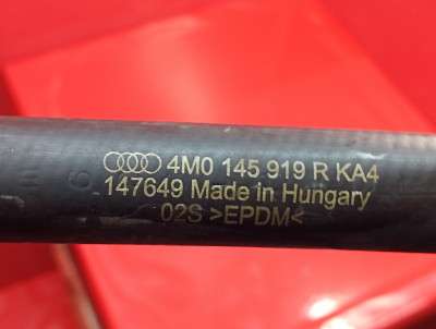 Патрубок охлаждения Audi Q7 4M(2015-2020)