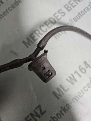 Форсунка омывателя лобового стекла Mercedes ML W164 (2005-2011)