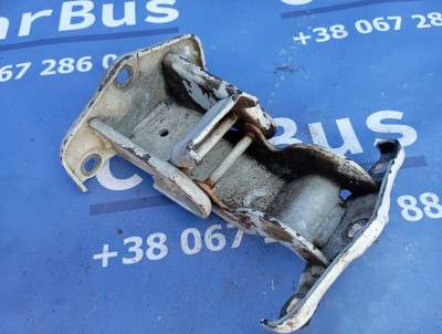 Петля двері розпашной Renault Trafic II, Opel Vivaro II, Nissan Primastar II (2006-2014) рестайл