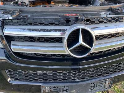 Решітка радіатора Mercedes GL X164