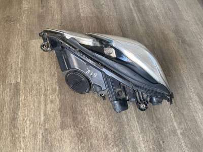 Фара передня права E-class W212