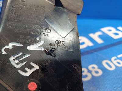 Накладка заднього ліхтара ліва Audi E-TRON