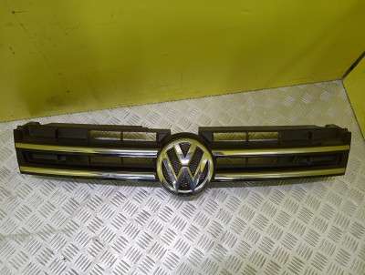 Решітка радіатора Volkswagen Touareg NF (2010-2014)