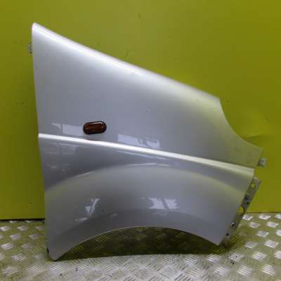 Крило переднє праве Renault Trafic II, Opel Vivaro II, Nissan Primastar II (2006-2014) рестайл
