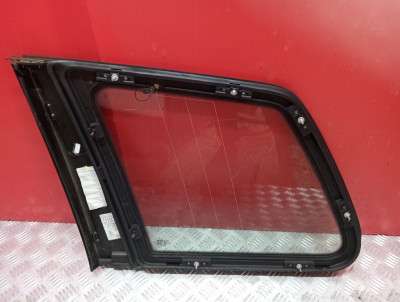 Скло кузовне заднє праве Volkswagen Touareg (2007-2010) рестайл