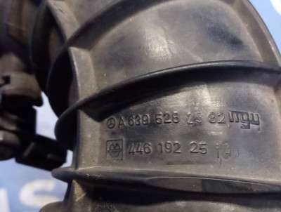 Патрубок повітряного фільтра Mercedes-Benz Vito W 639 (2003-2010) дорестайл