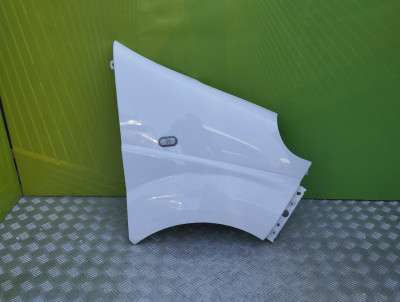 Крило переднє праве Renault Trafic II, Opel Vivaro II, Nissan Primastar II (2006-2014) рестайл