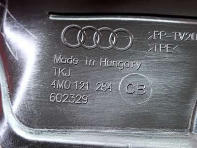 Дефлектор (аоздуховод) радиатора правый Audi Q7 4M(2015-2020)