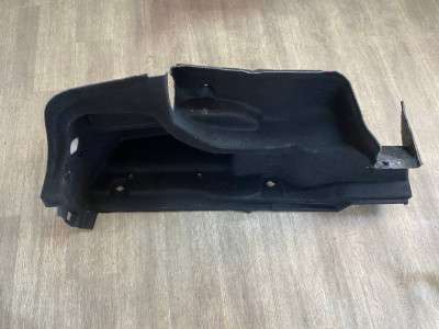 Обшивка багажника E-class W212