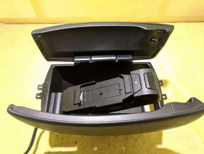 Підлокітник BMW X5 E70 (2010-2013) рестайл