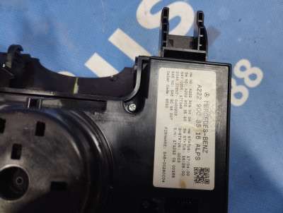 Панель управления аудио системы (блок кнопок) Mercedes-Benz S 560