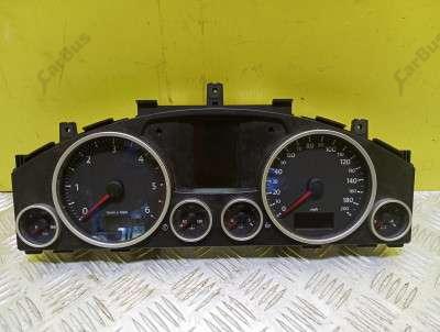 Панель приборная (щиток приборов) Volkswagen Touareg (2007-2010) рестайл