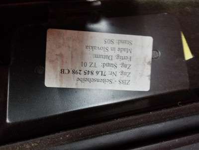 Скло кузовне заднє праве Volkswagen Touareg (2003-2006) дорестайл