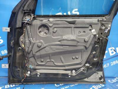 Двері передні праві BMW X5 E70 (2007-2010) дорестайл