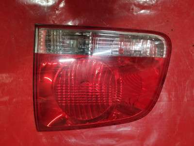 Фонарь крышки багажника правый Volkswagen Touareg (2003-2006) дорестайл