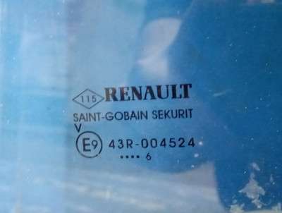 Скло бокових дверей задніх лівих Renault Kadjar (2015 - 2022)