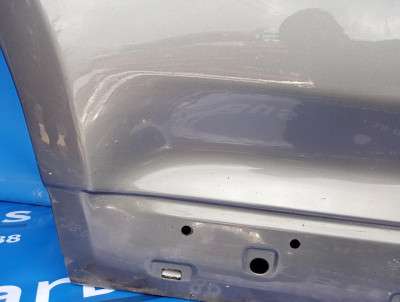 Двері задні праві Volkswagen Touareg (2007-2010) рестайл