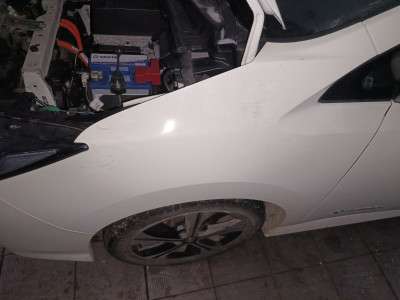 Крило переднє ліве Nissan Leaf II 2018-2024
