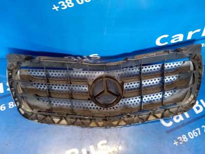 Решітка радіатора Mercedes-Benz Sprinter W 906 (2014-2018) рестайл