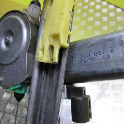 Склопідйомник електричний двері передньої лівої Renault Trafic II, Opel Vivaro II, Nissan Primastar II (2006-2014) рестайл