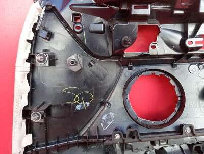 Обшивка (карта) двері передньої лівої BMW X5 F15 (2013-2018)