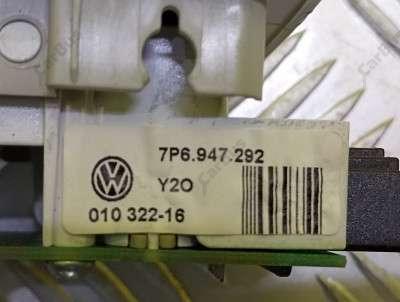 Плафон салону (ліхтар) Volkswagen Touareg NF (2010-2014)