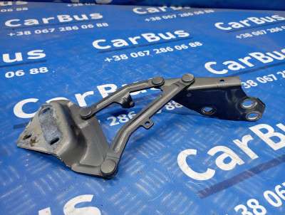 Петля капота права Volkswagen Touareg (2007-2010) рестайл
