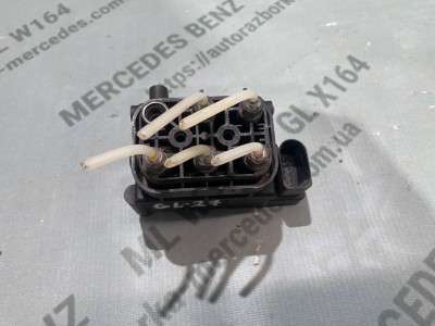 Блок клапанов пневмокомпрессора Mercedes GL X164
