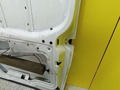Дверь сдвижная правая Renault Trafic II, Opel Vivaro II, Nissan Primastar II (2001-2006) дорестайл