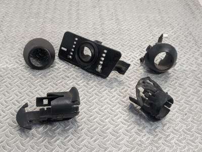 Корпус парктроніка (кронштейн кріплення) BMW X5 E53 (2003-2006) рестайл