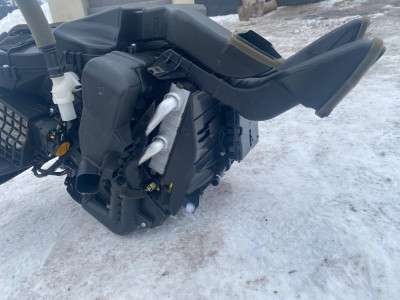 Корпус пічки Nissan Rogue 2014-2020