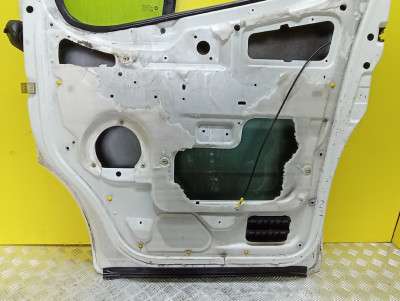 Двері передні праві Renault Trafic II, Opel Vivaro II, Nissan Primastar II (2001-2006) дорестайл