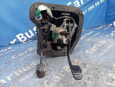 Педальний вузол Renault Trafic II, Opel Vivaro II, Nissan Primastar II (2006-2014) рестайл