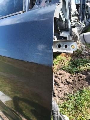 Двері передні праві Ford Explorer (2011-2019)