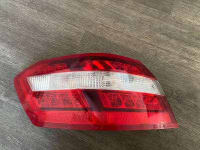 Фонарь задний левый E-class W212