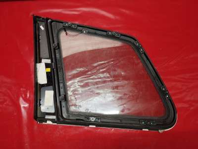 Скло кузовне заднє праве Volkswagen Touareg (2007-2010) рестайл - 3