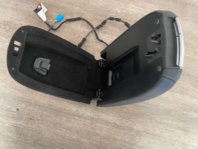 Кришка підлокітника Mercedes GL X164
